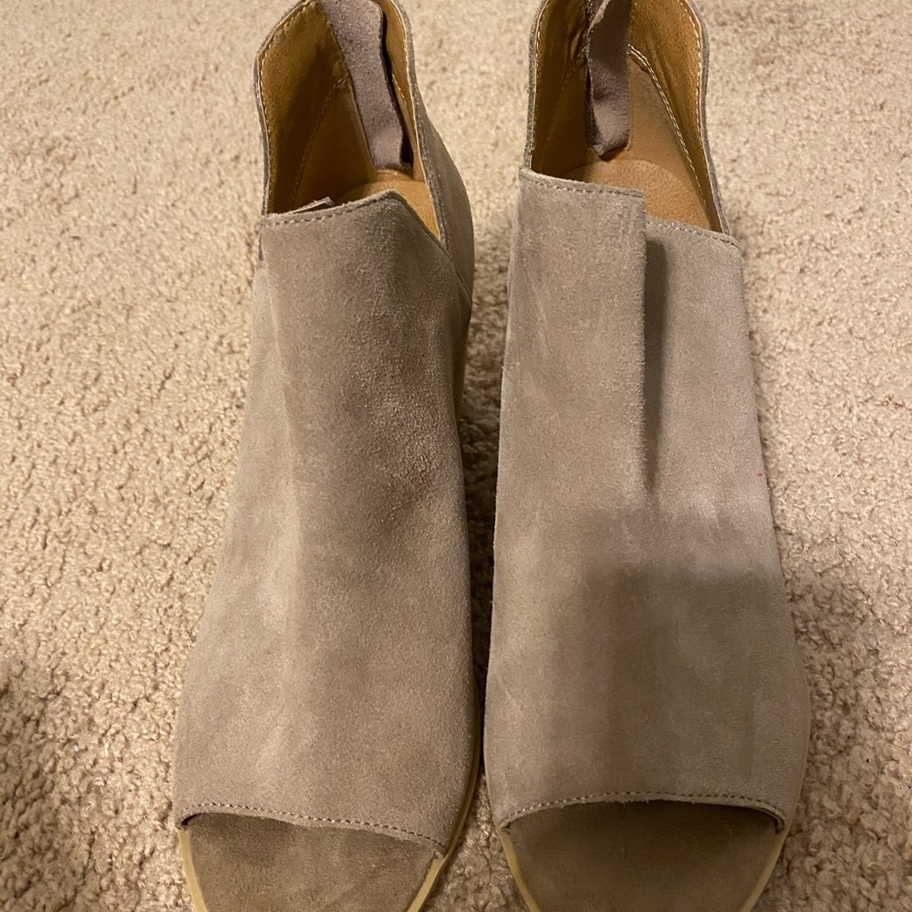 Susina Bootie Wedges - Picture 2 of 3